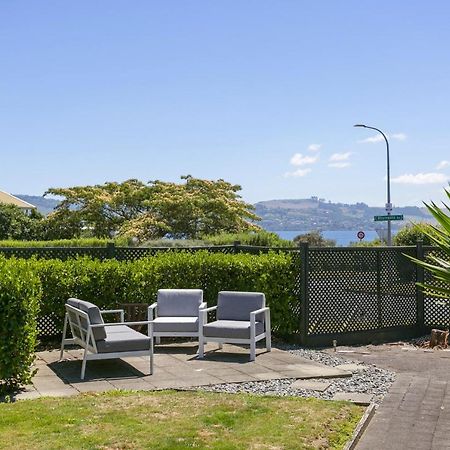 You Little Beauty - Wharewaka Beach Magic Taupo Eksteriør billede