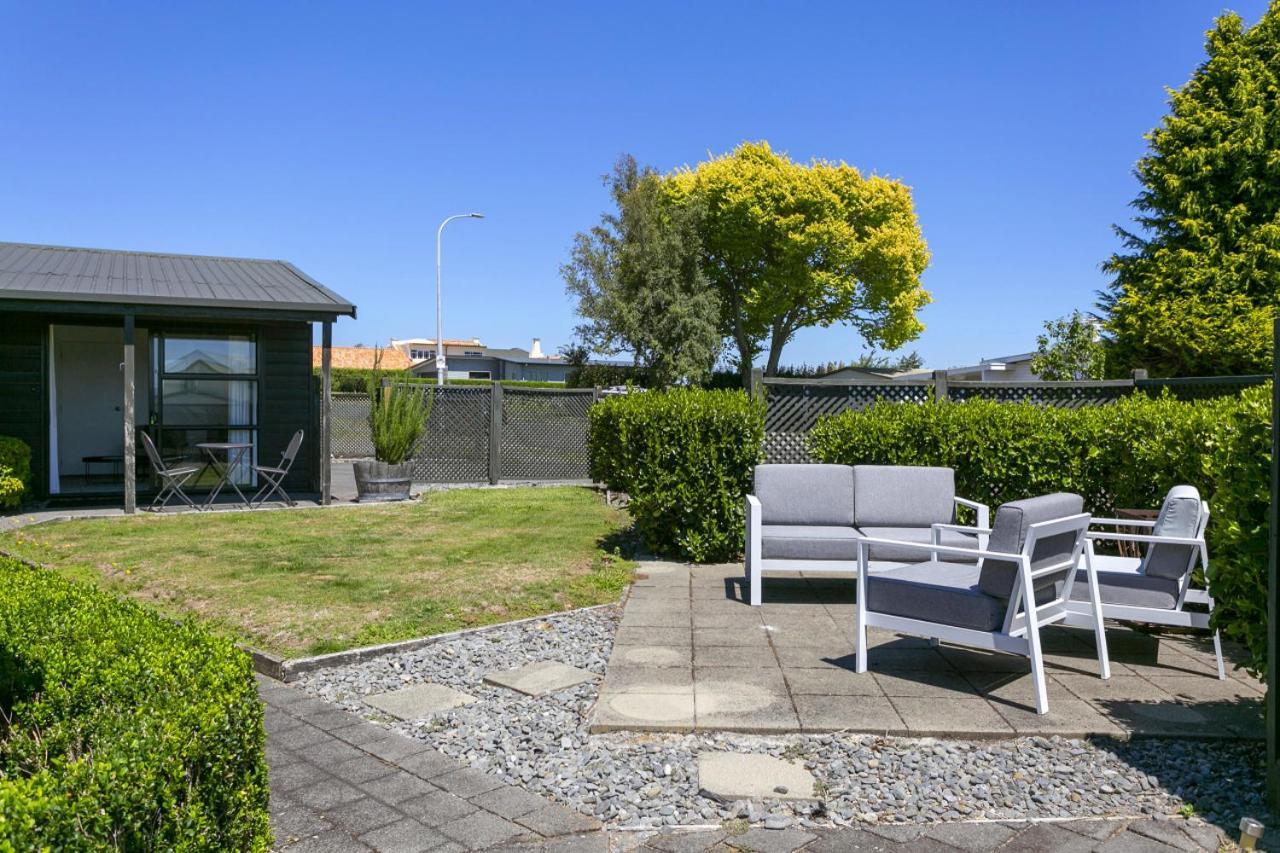 You Little Beauty - Wharewaka Beach Magic Taupo Eksteriør billede